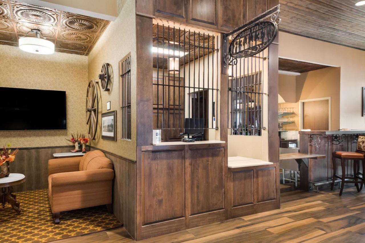 Best Western Bandera Suites & Saloon Bagian luar foto