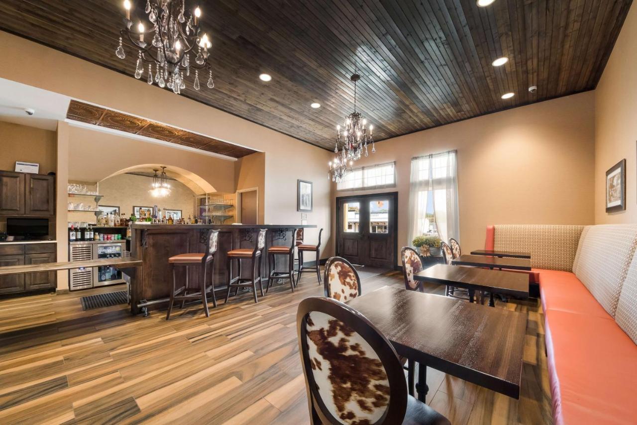 Best Western Bandera Suites & Saloon Bagian luar foto