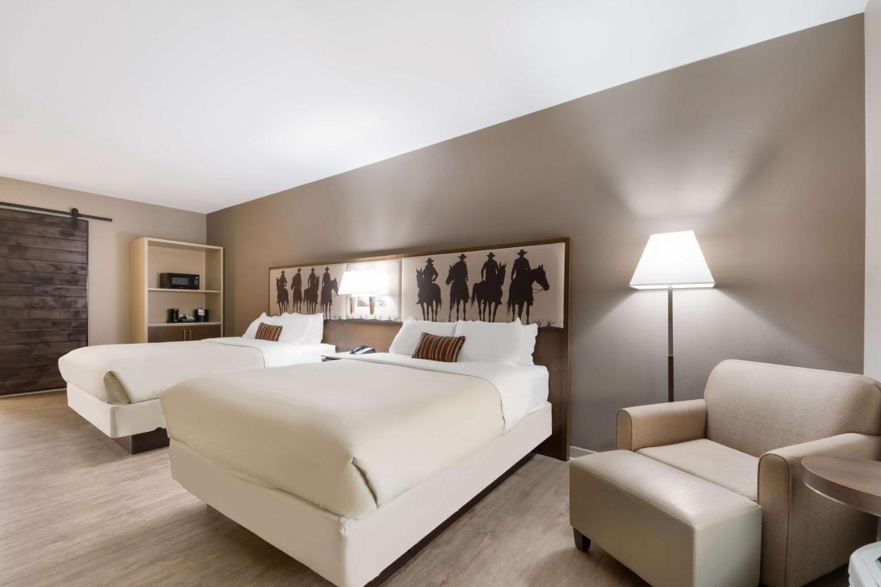 Best Western Bandera Suites & Saloon Bagian luar foto