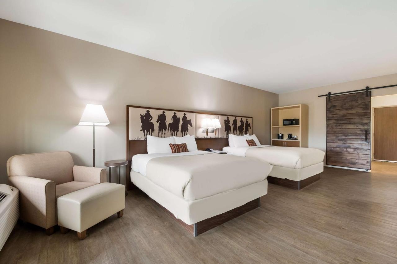 Best Western Bandera Suites & Saloon Bagian luar foto